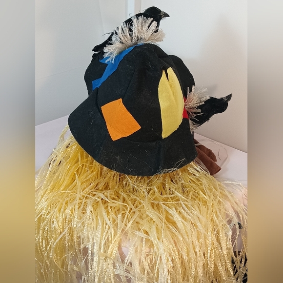 𝘚𝘤𝘢𝘳𝘦𝘤𝘳𝘰𝘸 𝘚𝘵𝘳𝘢𝘸𝘏𝘢𝘪𝘳 𝟗𝟎'𝒔 𝘕𝘰𝘷𝘦𝘭𝘵𝘺 𝘏𝘢𝘵 - Picture 5 of 15